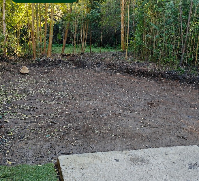 Jardín antes de instalar pasto en rollo